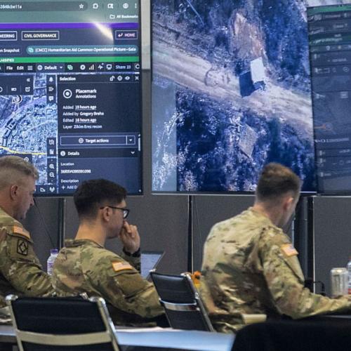 CNN: Πώς ο πόλεμος Ιράν – ΗΠΑ ανέδειξε την ευπάθεια των κέντρων δεδομένων τεχνητής νοημοσύνης