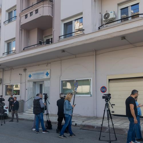 Εφιαλτικές μαρτυρίες για την ιδιωτική κλινική: «Μας ζητούσαν 12.000 ευρώ – Μας παρέδωσαν τους ανθρώπους μας σε κώμα»