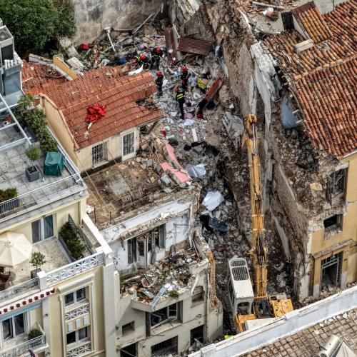 Έκρηξη στην Πλάκα: Τι ψάχνουν οι ερευνητές στον 2ο όροφο – Στο μικροσκόπιο ο αγωγός φυσικού αερίου