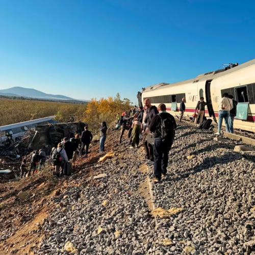 Ισπανία: Σύγκρουση τρένων υψηλής ταχύτητας στη γραμμή Μαδρίτης – Ανδαλουσίας με τραυματίες