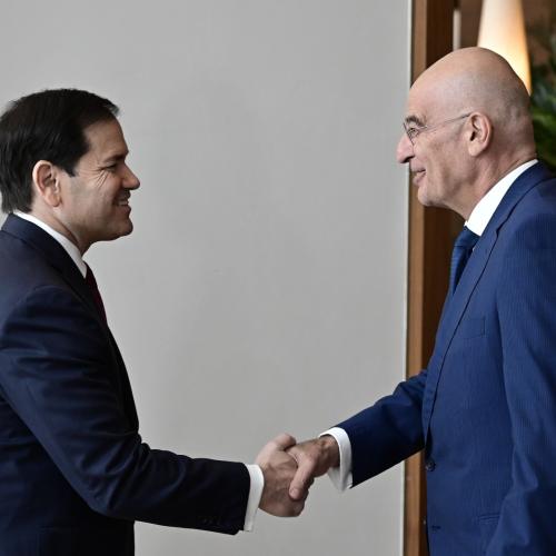 Δένδιας: «Στενή στρατηγική σχέση» Ελλάδας–ΗΠΑ – Η νέα συμφωνία με την Εθνοφρουρά της Φλόριντα