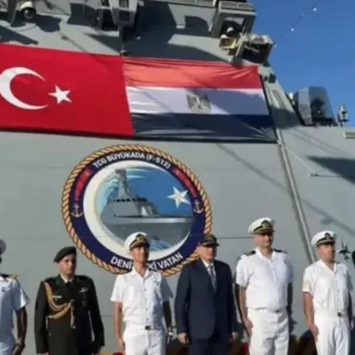 «Θάλασσα Φιλίας»: Κοινή ναυτική άσκηση Τουρκίας-Αιγύπτου στη Μεσόγειο με φόντο το τουρκολιβυκό μνημόνιο